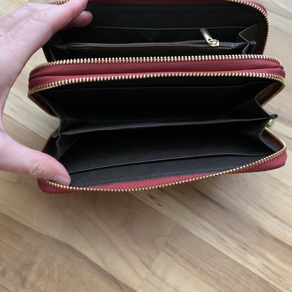 Michael Kors Crimson Red Pebble Logo Leather Zip Around Wallet - Picture 10 of 12